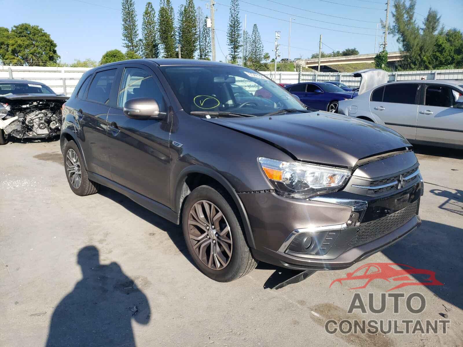 MITSUBISHI OUTLANDER 2019 - JA4AR3AU2KU010774