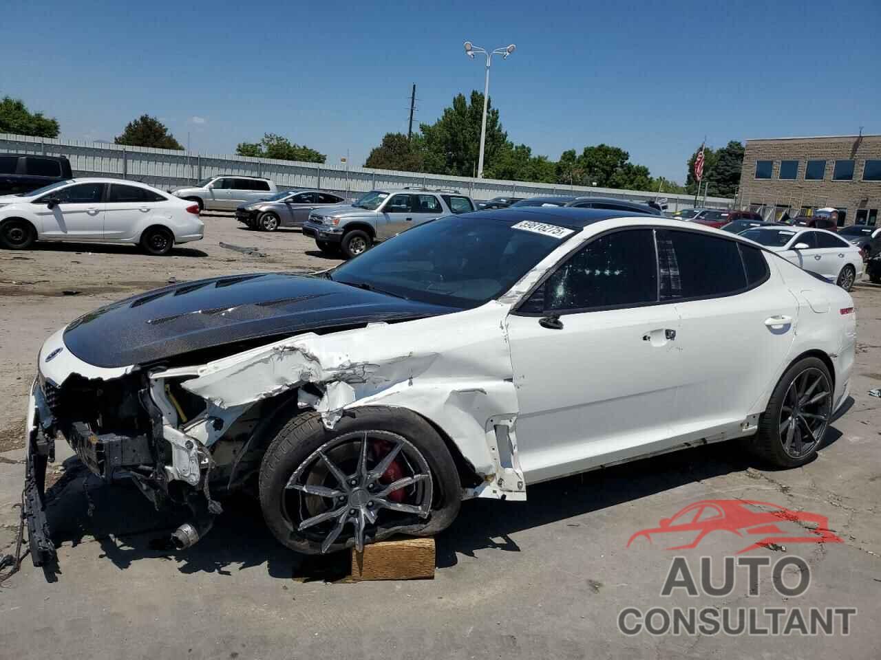 KIA STINGER 2019 - KNAE55LC5K6042770