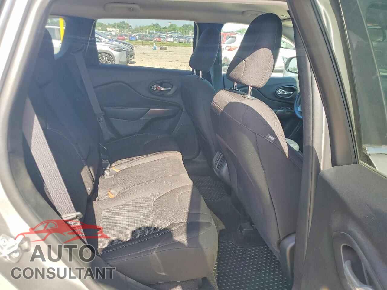 JEEP CHEROKEE 2019 - 1C4PJMCBXKD122585