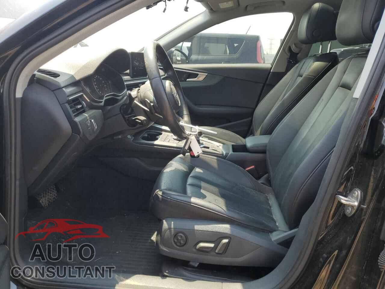 AUDI A4 2018 - WAUDNAF41JA111443