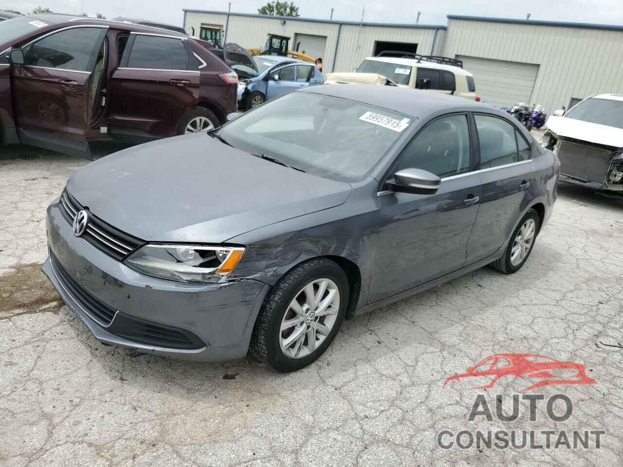 VOLKSWAGEN JETTA 2013 - 3VWDX7AJ7DM443985