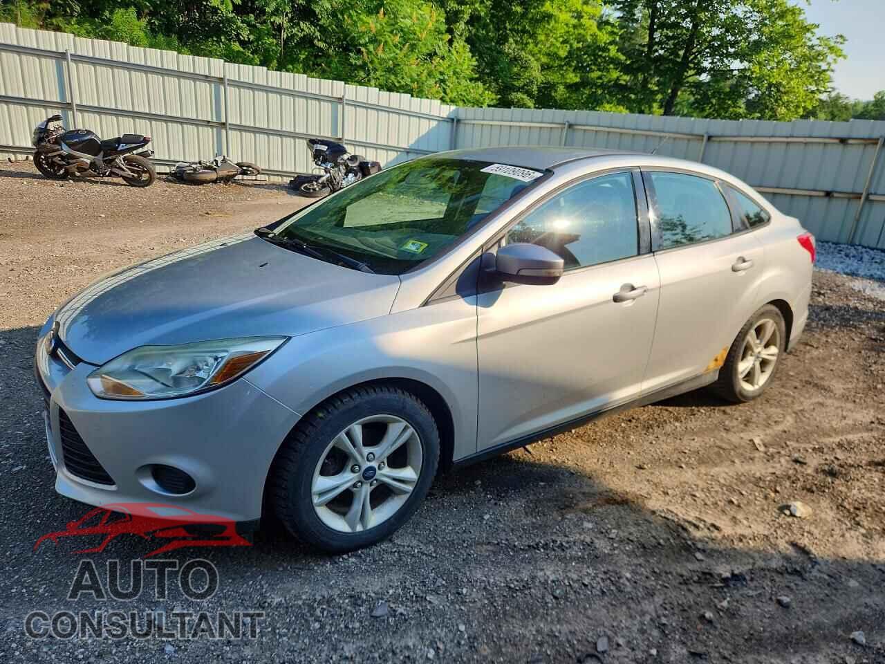 FORD FOCUS 2014 - 1FADP3F28EL401752