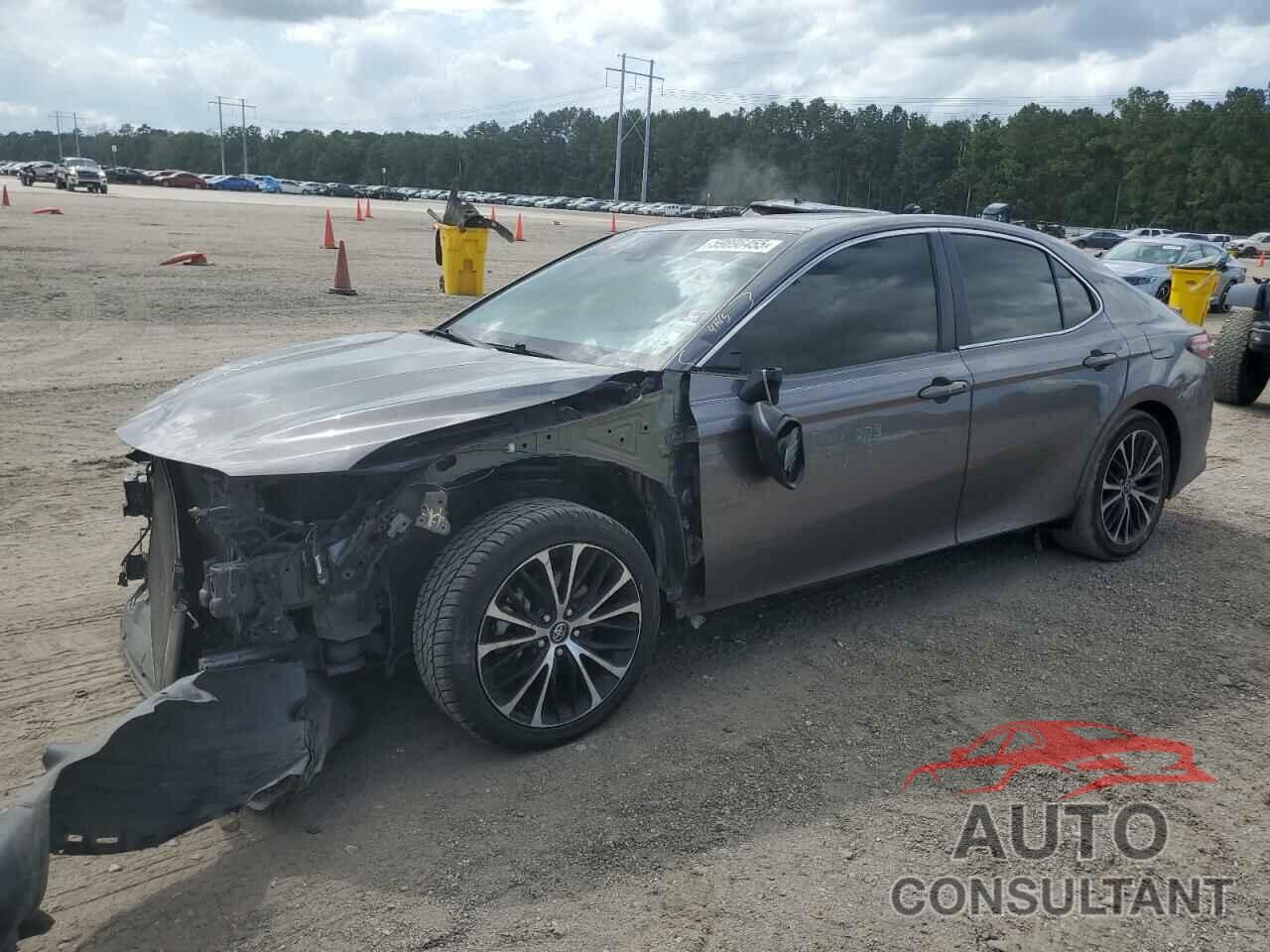 TOYOTA CAMRY 2018 - 4T1B11HK3JU587916