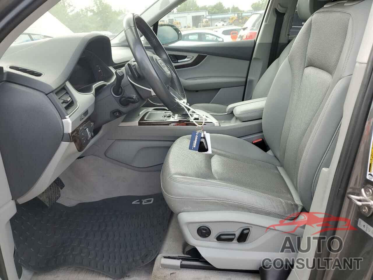 AUDI Q7 2019 - WA1LHAF79KD037702