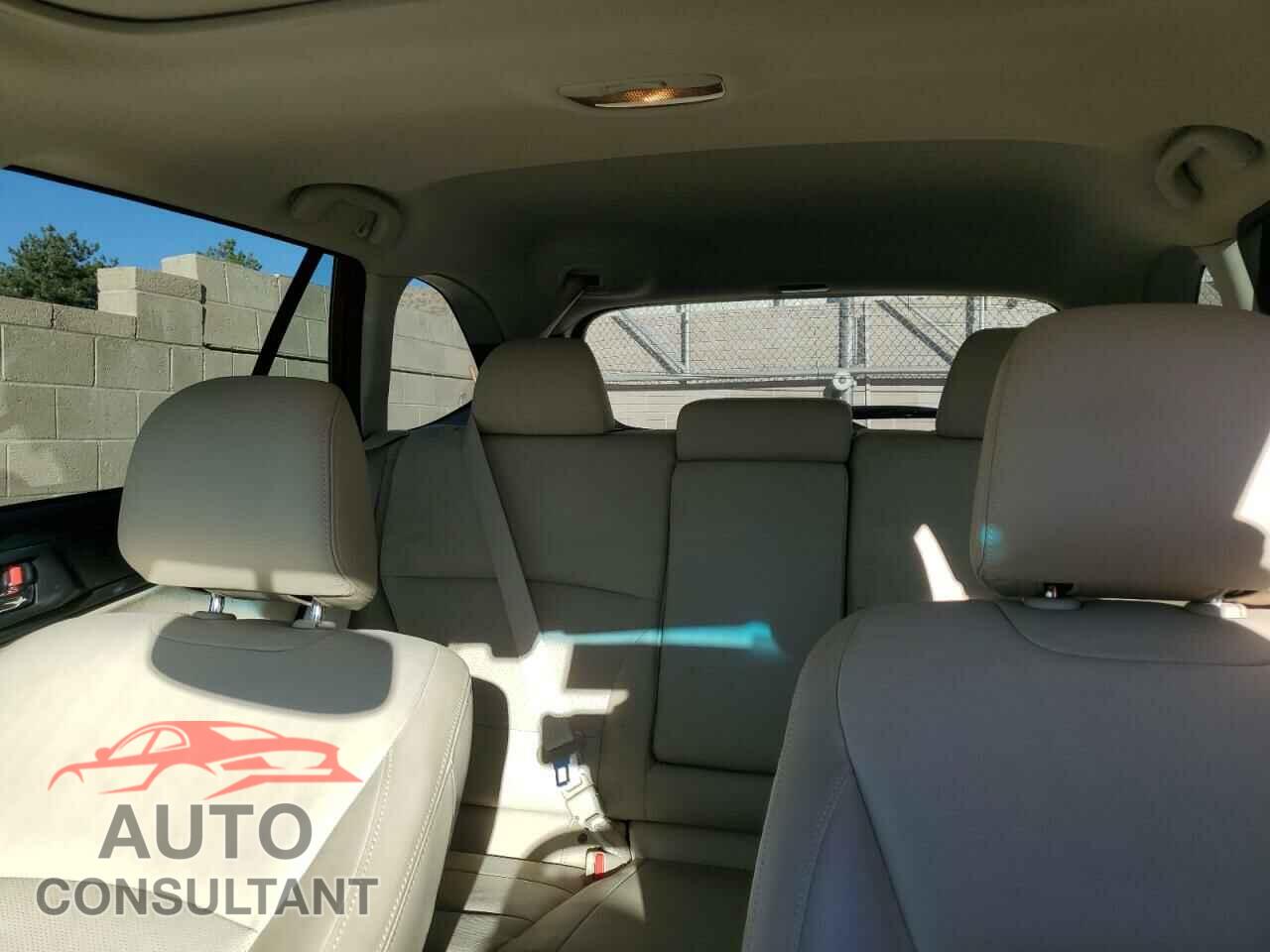 SUBARU OUTBACK 2016 - 4S4BSBNC8G3244260