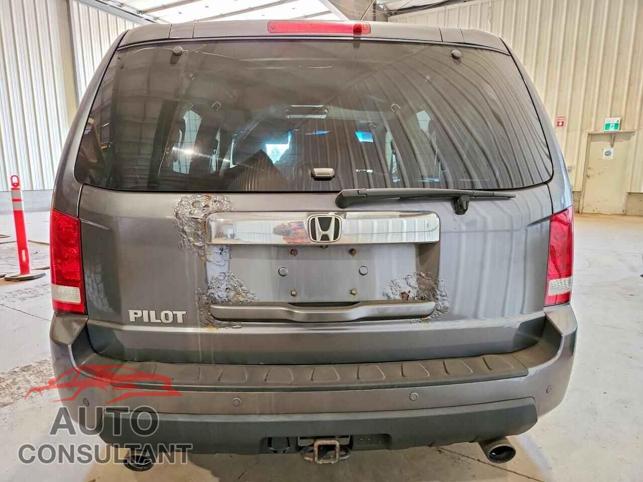 HONDA PILOT 2011 - 5FNYF4H99BB501162