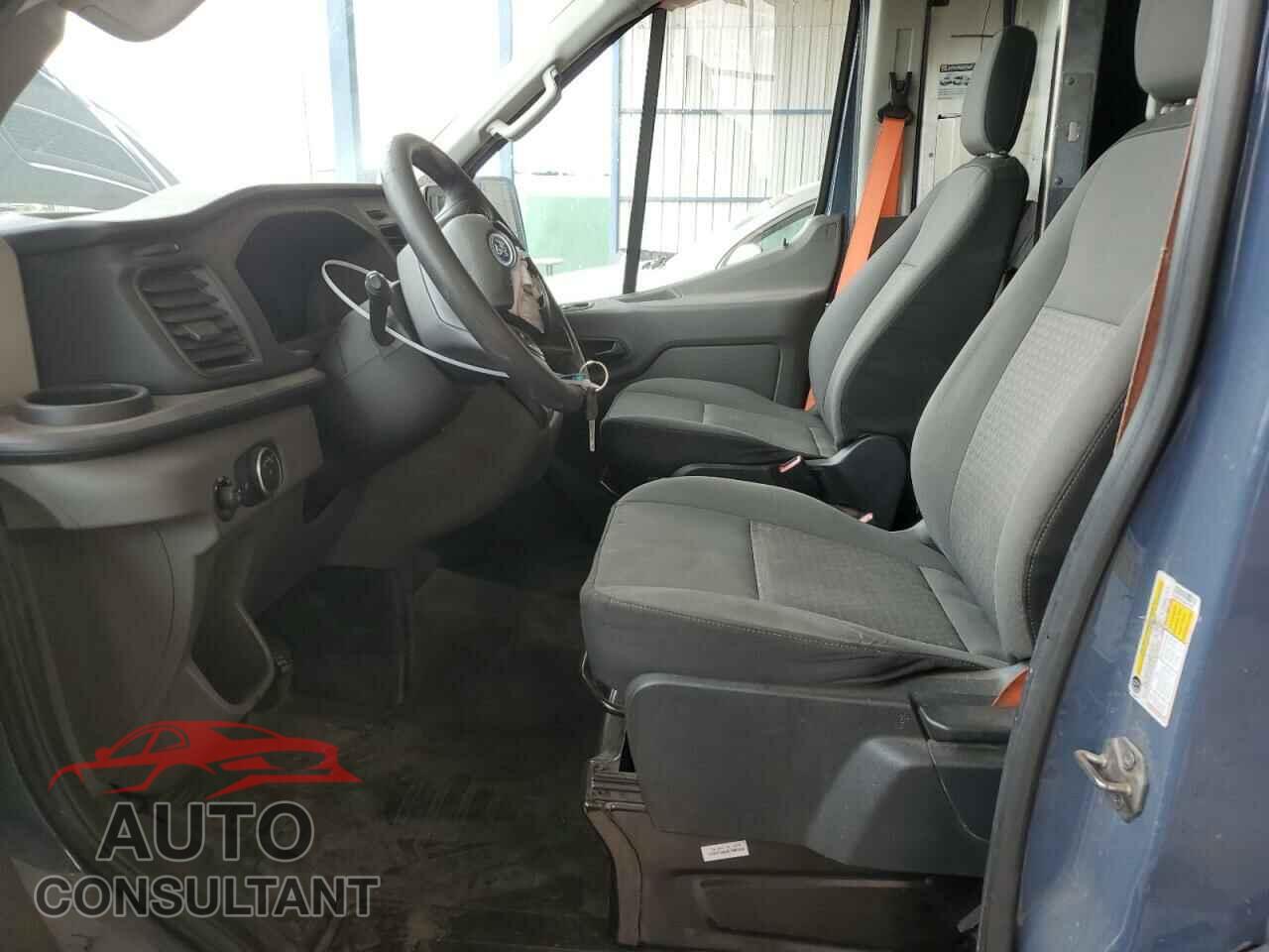 FORD TRANSIT 2020 - 1FTBR3X82LKA72421
