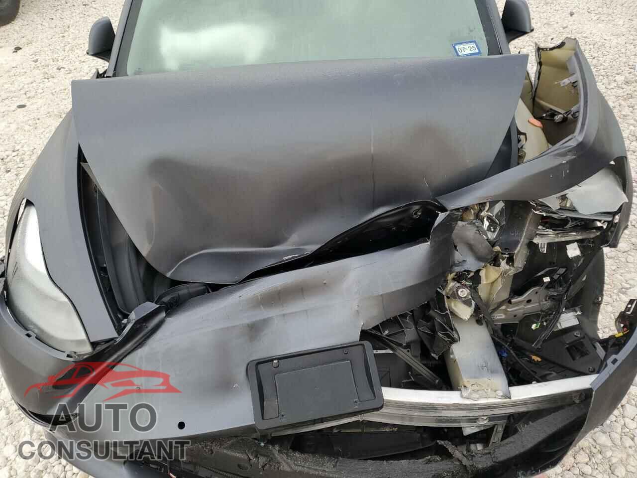 TESLA MODEL 3 2021 - 5YJ3E1EA4MF984475