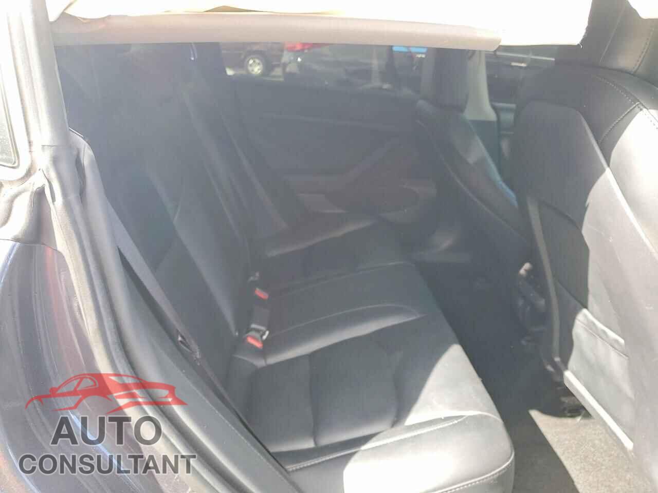 TESLA MODEL 3 2020 - 5YJ3E1EA6LF802290