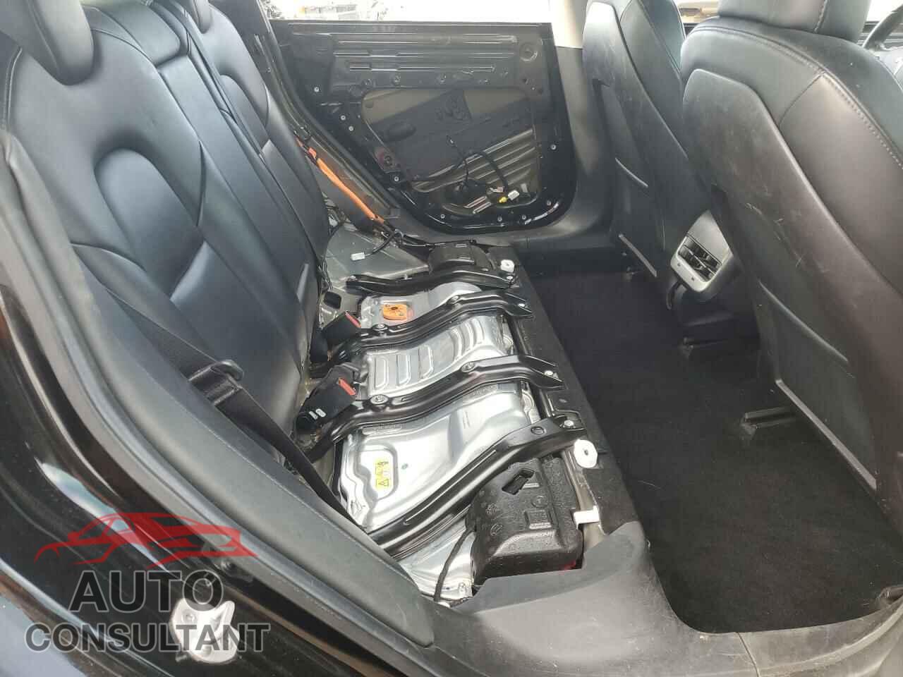 TESLA MODEL 3 2019 - 5YJ3E1EB1KF212019