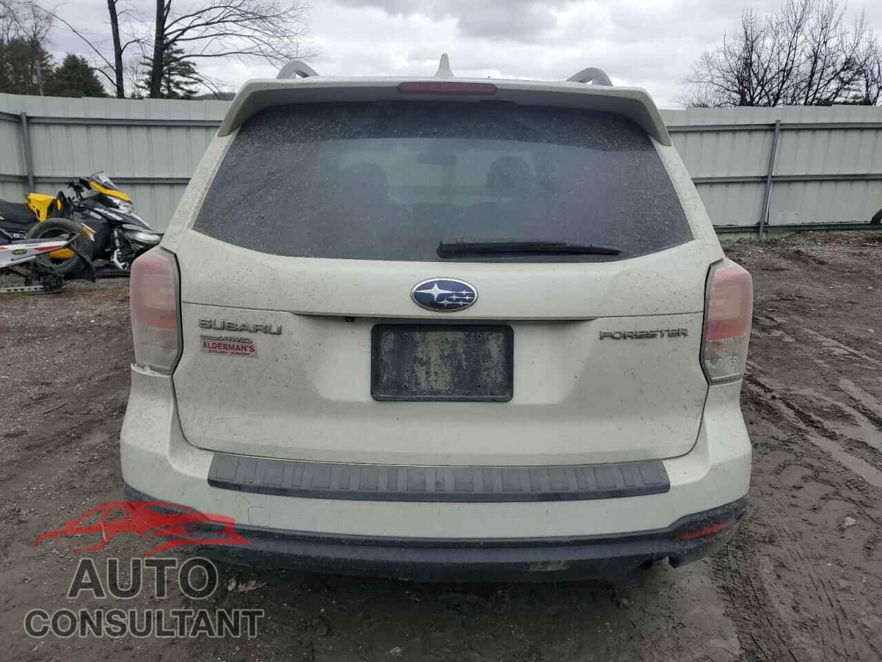 SUBARU FORESTER 2018 - JF2SJAEC0JG511457