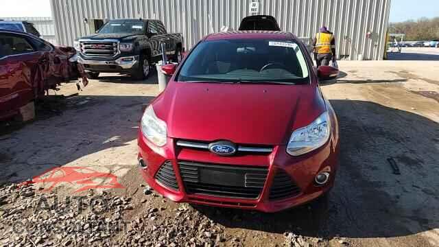 FORD FOCUS 2014 - 1FADP3F2XEL136204