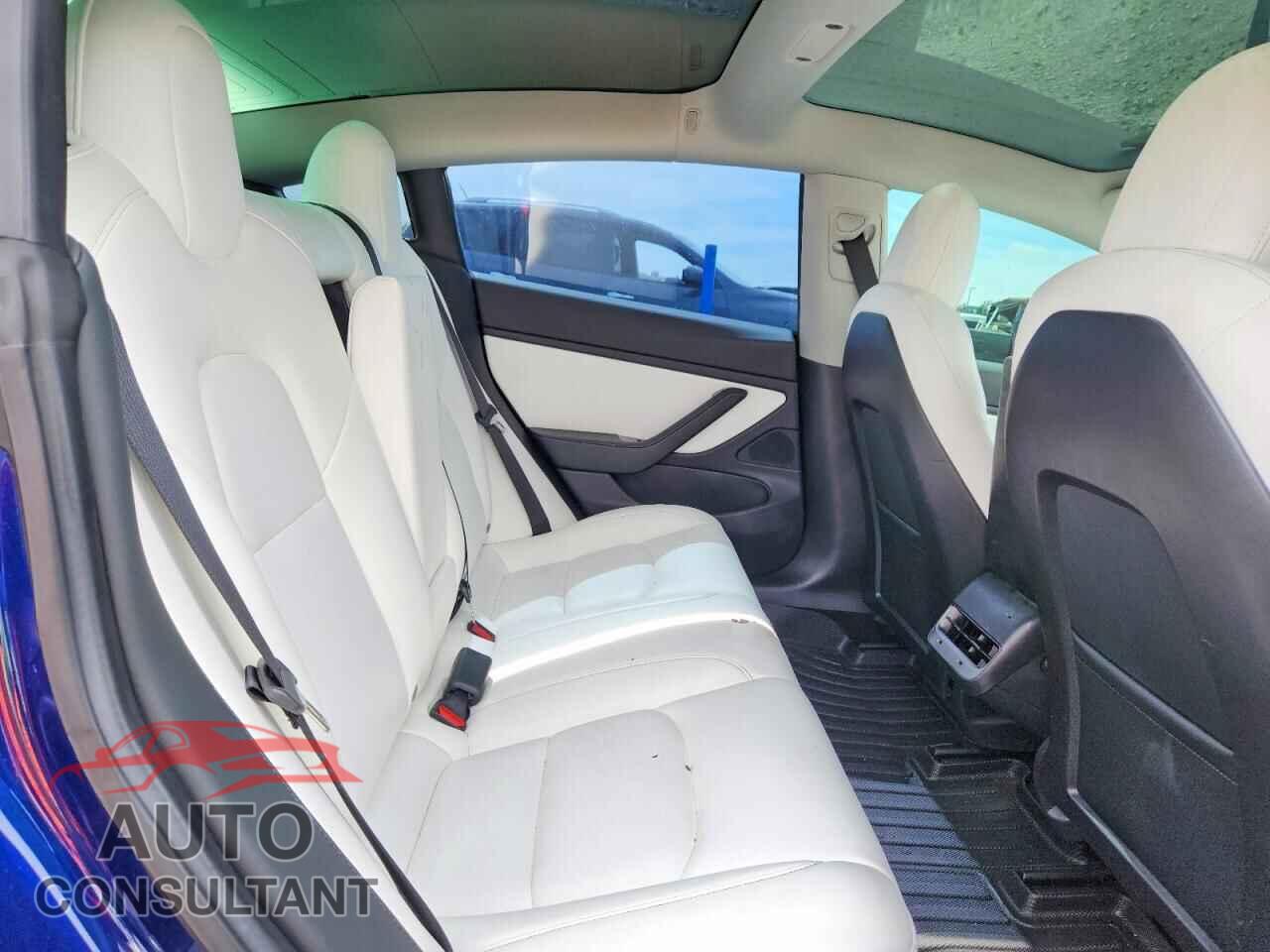 TESLA MODEL 3 2019 - 5YJ3E1EA6KF301964