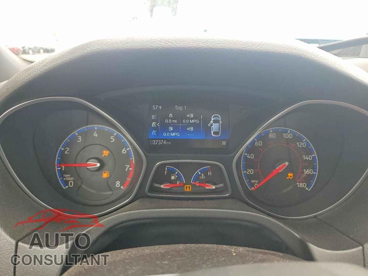 FORD FOCUS 2016 - WF0DP3TH7G4117901