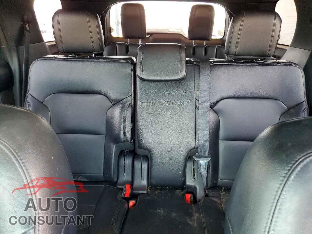 FORD EXPLORER 2016 - 1FM5K7D88GGB12471