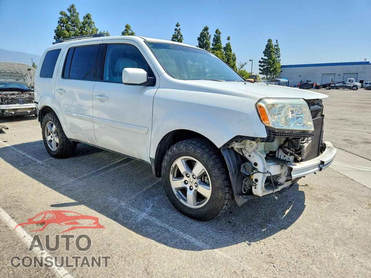 HONDA PILOT 2011 - 5FNYF3H54BB014846