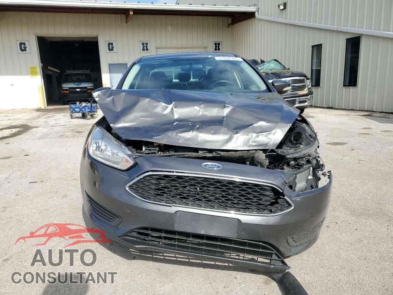 FORD FOCUS 2018 - 1FADP3FE5JL203702