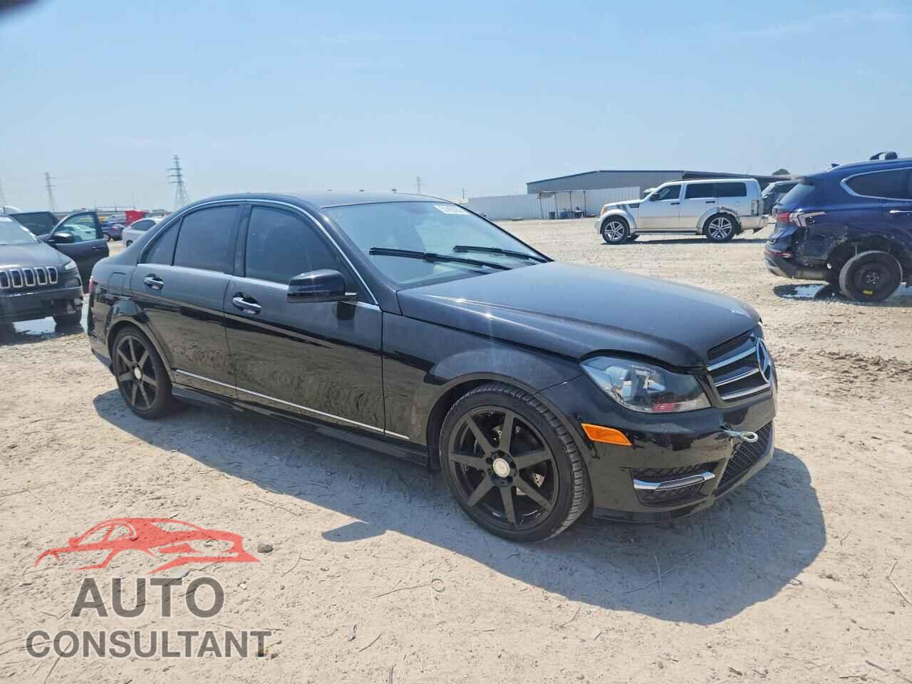 MERCEDES-BENZ C-CLASS 2014 - WDDGF4HB3EA955747