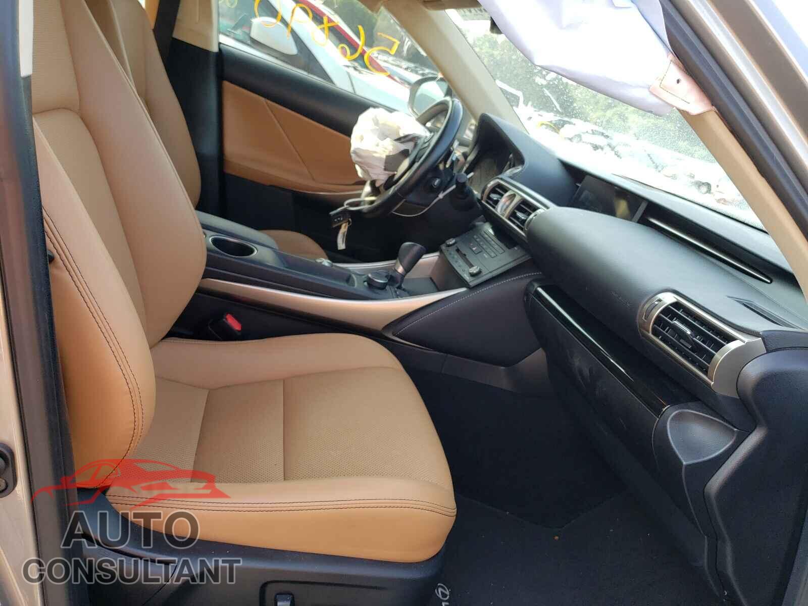 LEXUS IS 2016 - JTHBA1D28G5013307