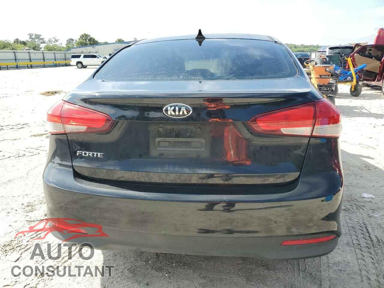 KIA FORTE 2017 - 3KPFK4A71HE018548