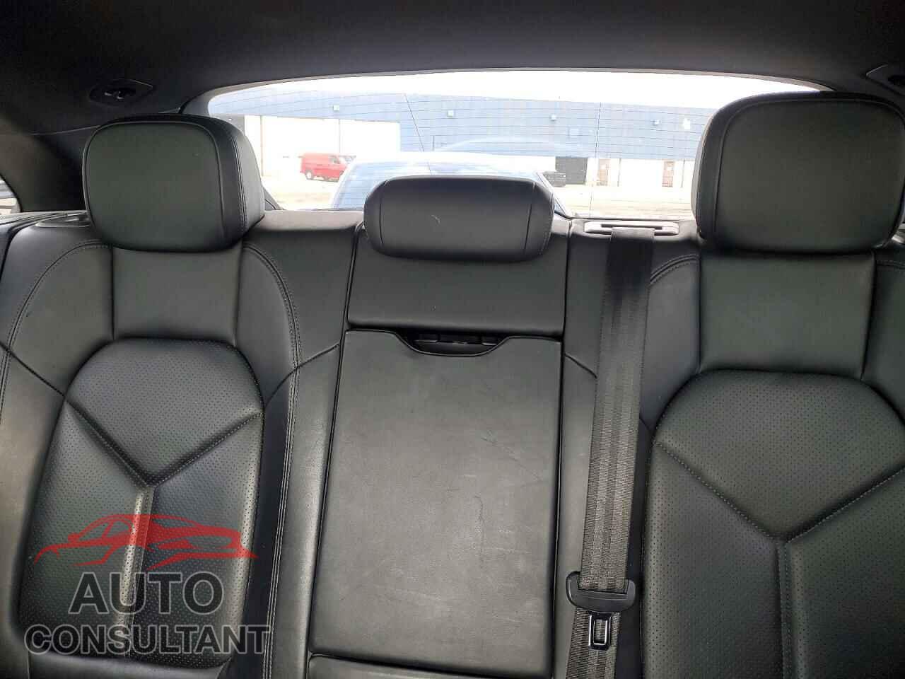 PORSCHE MACAN 2017 - WP1AB2A54HLB10756
