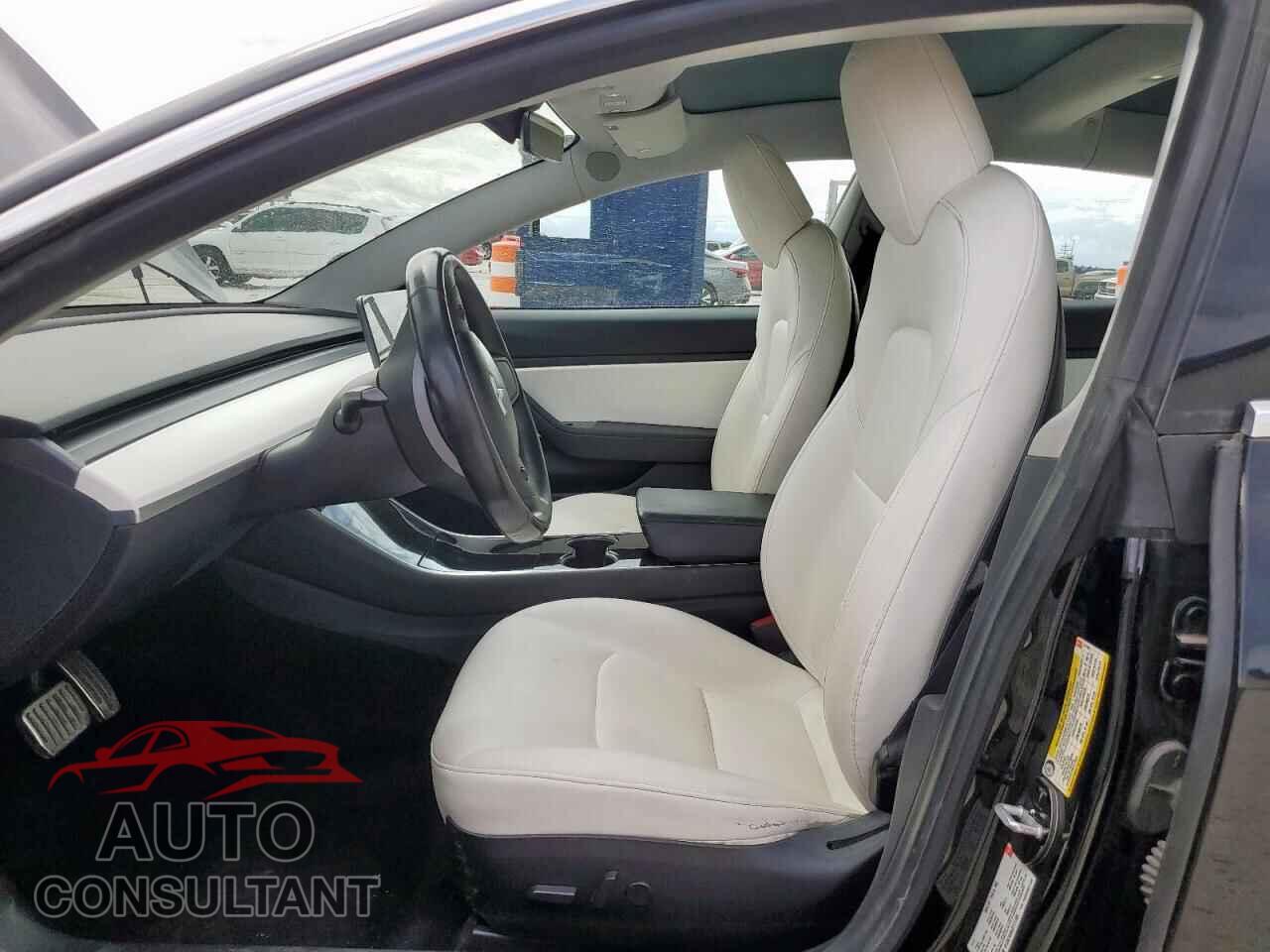TESLA MODEL 3 2018 - 5YJ3E1EA0JF177768