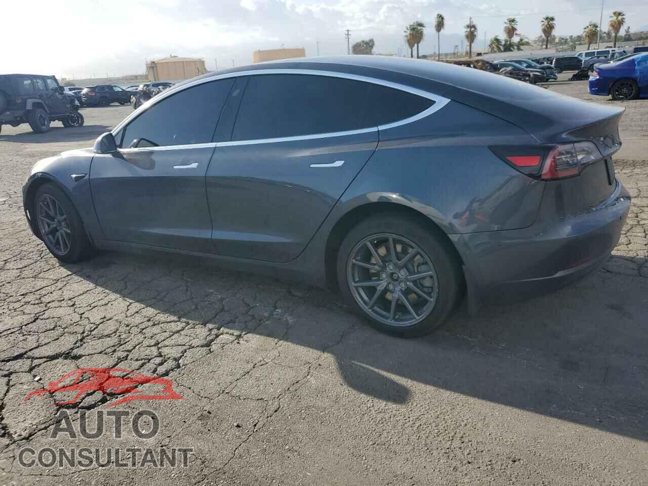 TESLA MODEL 3 2019 - 5YJ3E1EA2KF325694