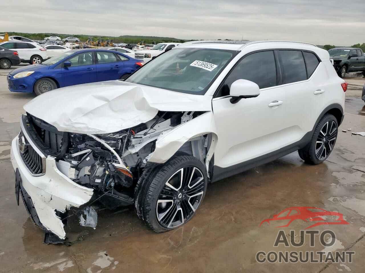 VOLVO XC40 ULTRA 2025 - YV4L12UF0S2538366