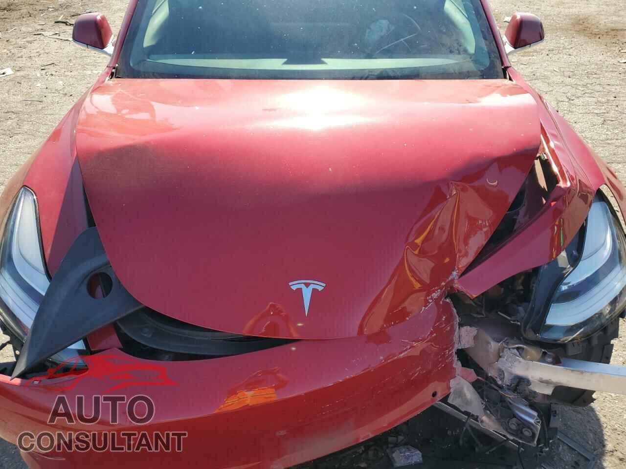 TESLA MODEL 3 2018 - 5YJ3E1EB6JF104705