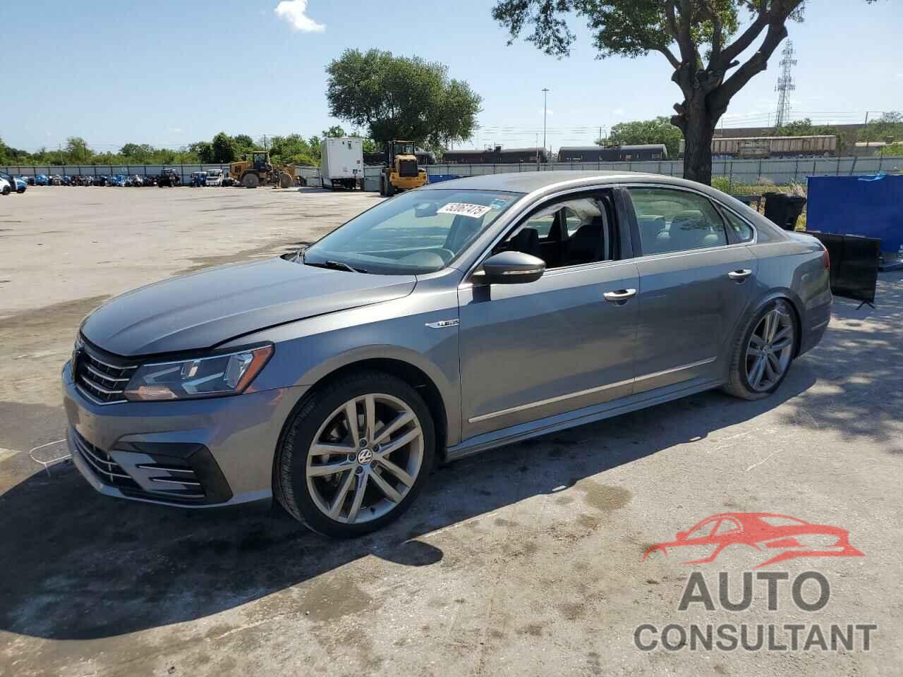 VOLKSWAGEN PASSAT 2017 - 1VWDT7A32HC005346