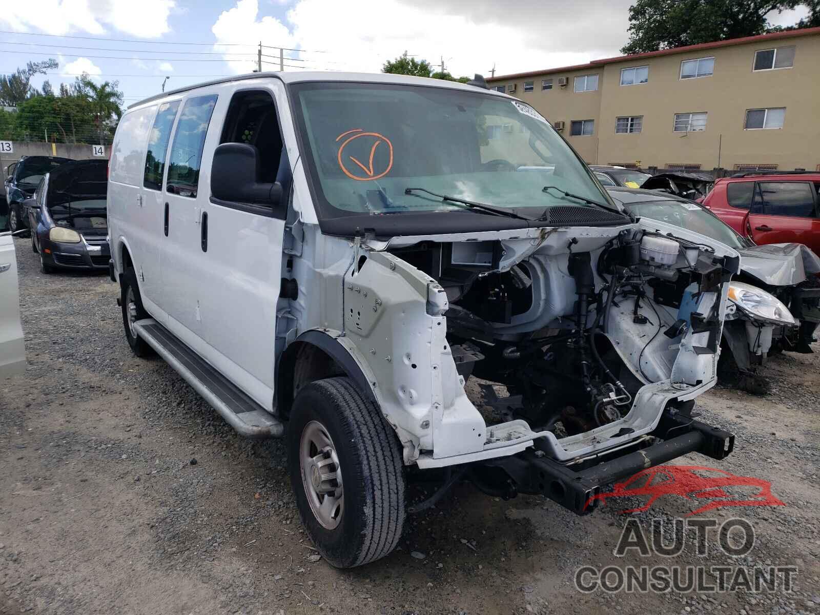 CHEVROLET EXPRESS 2020 - 1GCWGAFGXL1227310