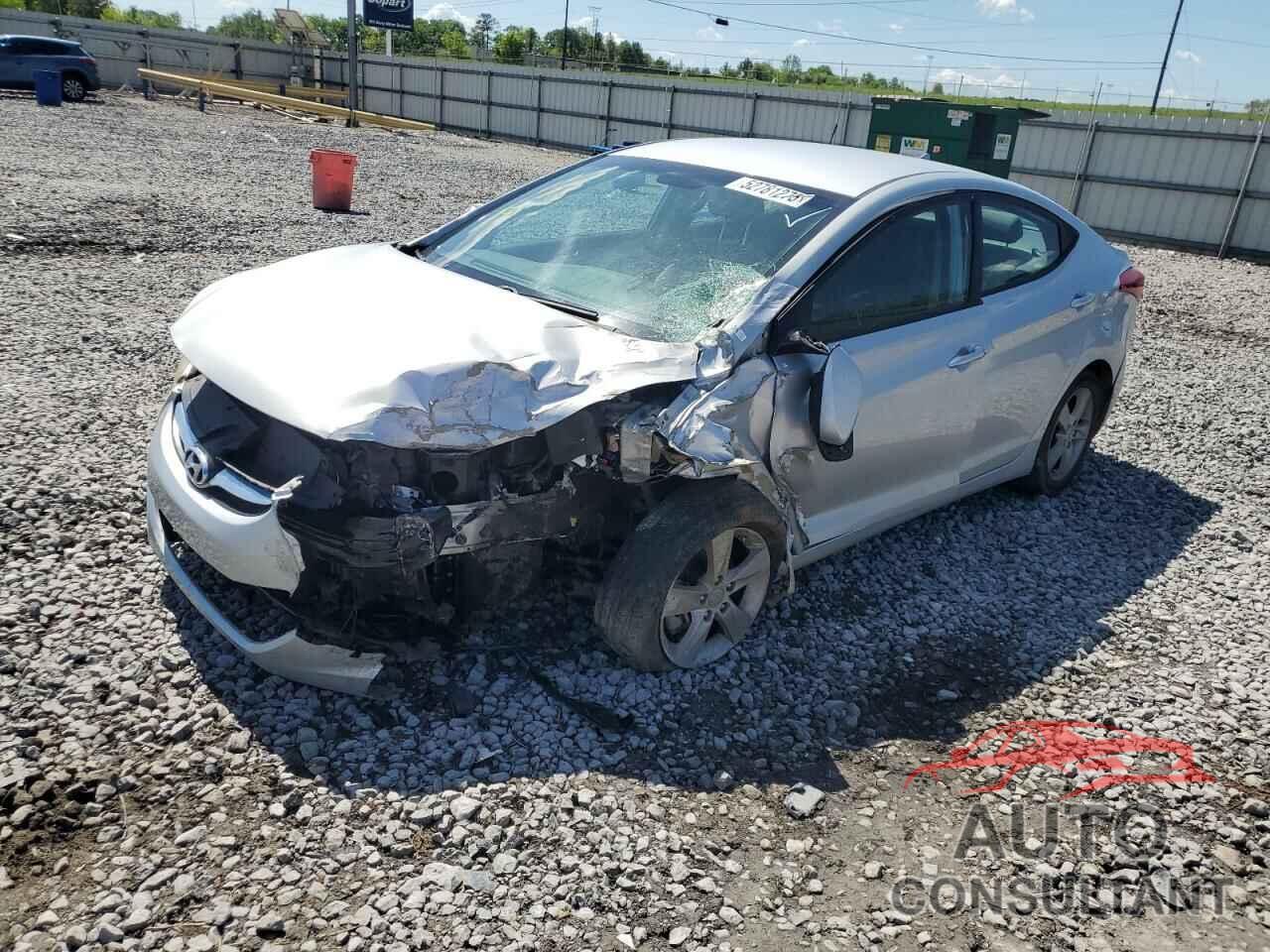 HYUNDAI ELANTRA 2013 - KMHDH4AE2DU881886