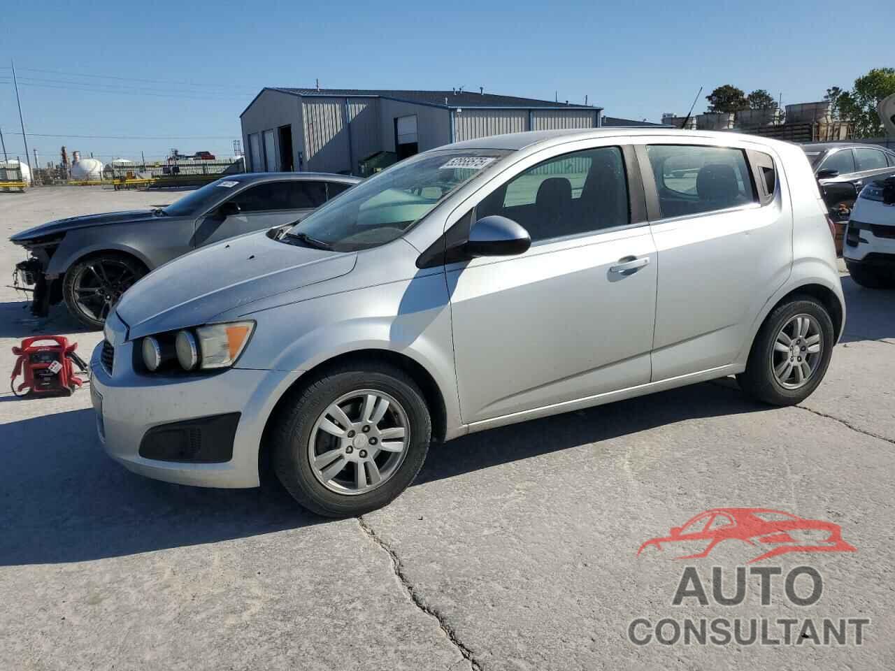 CHEVROLET SONIC 2014 - 1G1JC6SH0E4213296