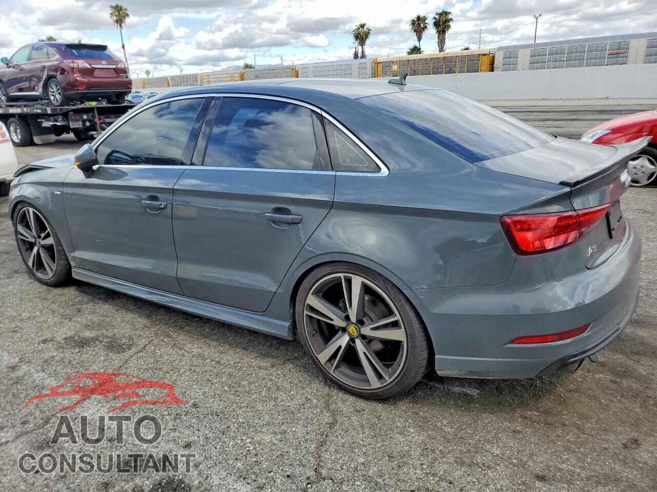 AUDI A3 2017 - WAUJ8GFF6H1079257