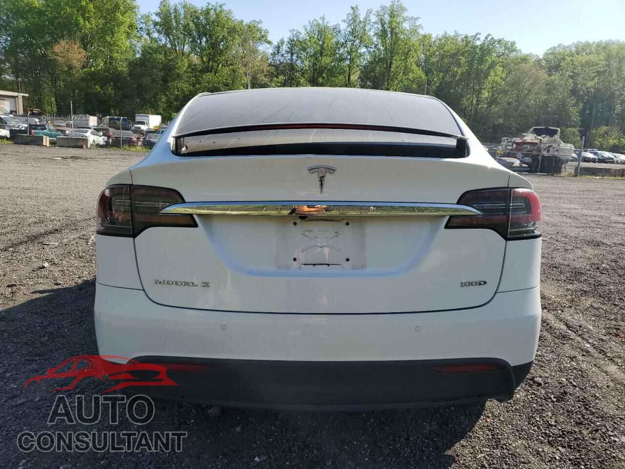 TESLA MODEL X 2017 - 5YJXCAE26HF076356
