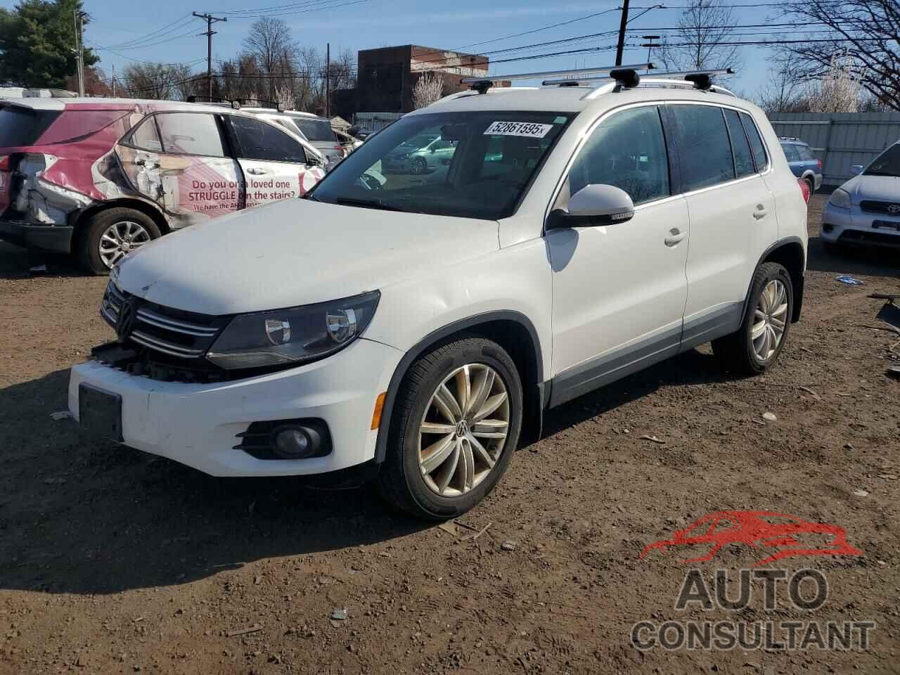 VOLKSWAGEN TIGUAN 2013 - WVGBV7AX6DW538005