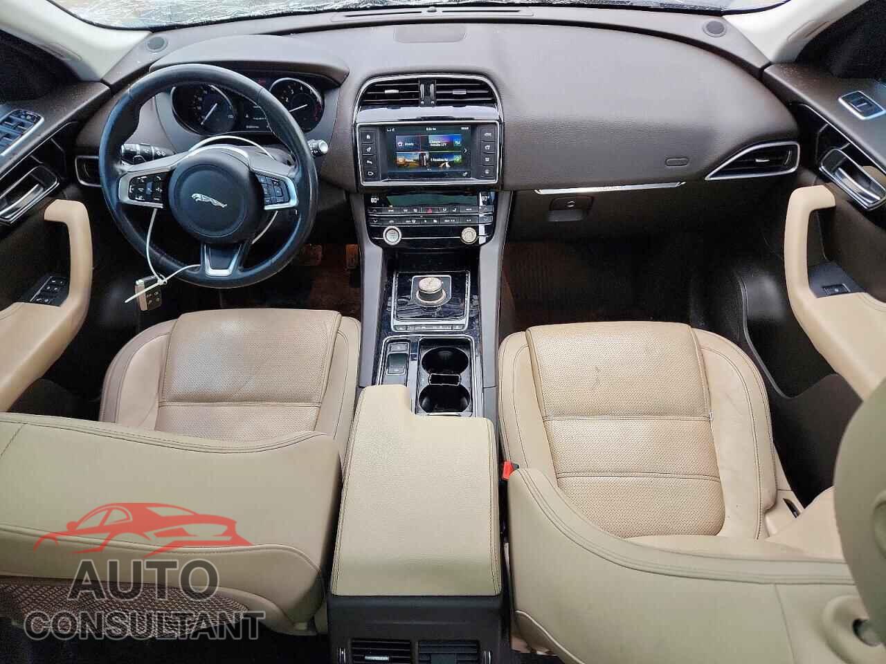 JAGUAR F-PACE 2018 - SADCK2FX9JA245211