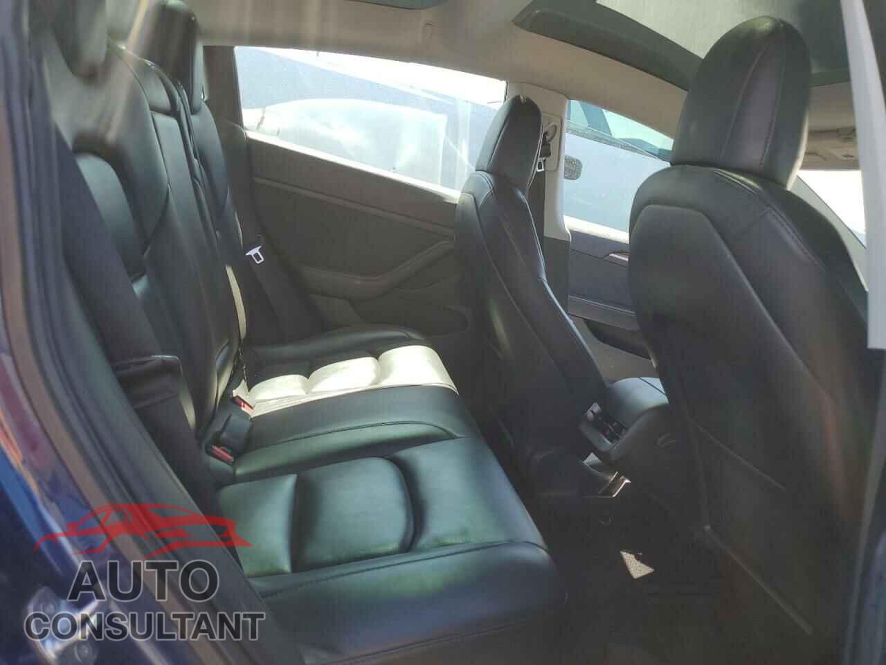 TESLA MODEL 3 2022 - 5YJ3E1EA2NF144549