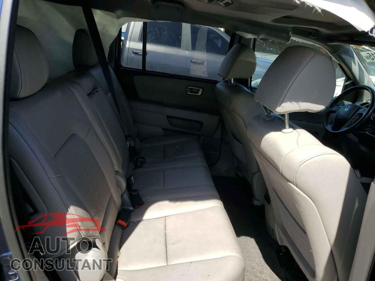 HONDA PILOT 2014 - 5FNYF4H94EB019249
