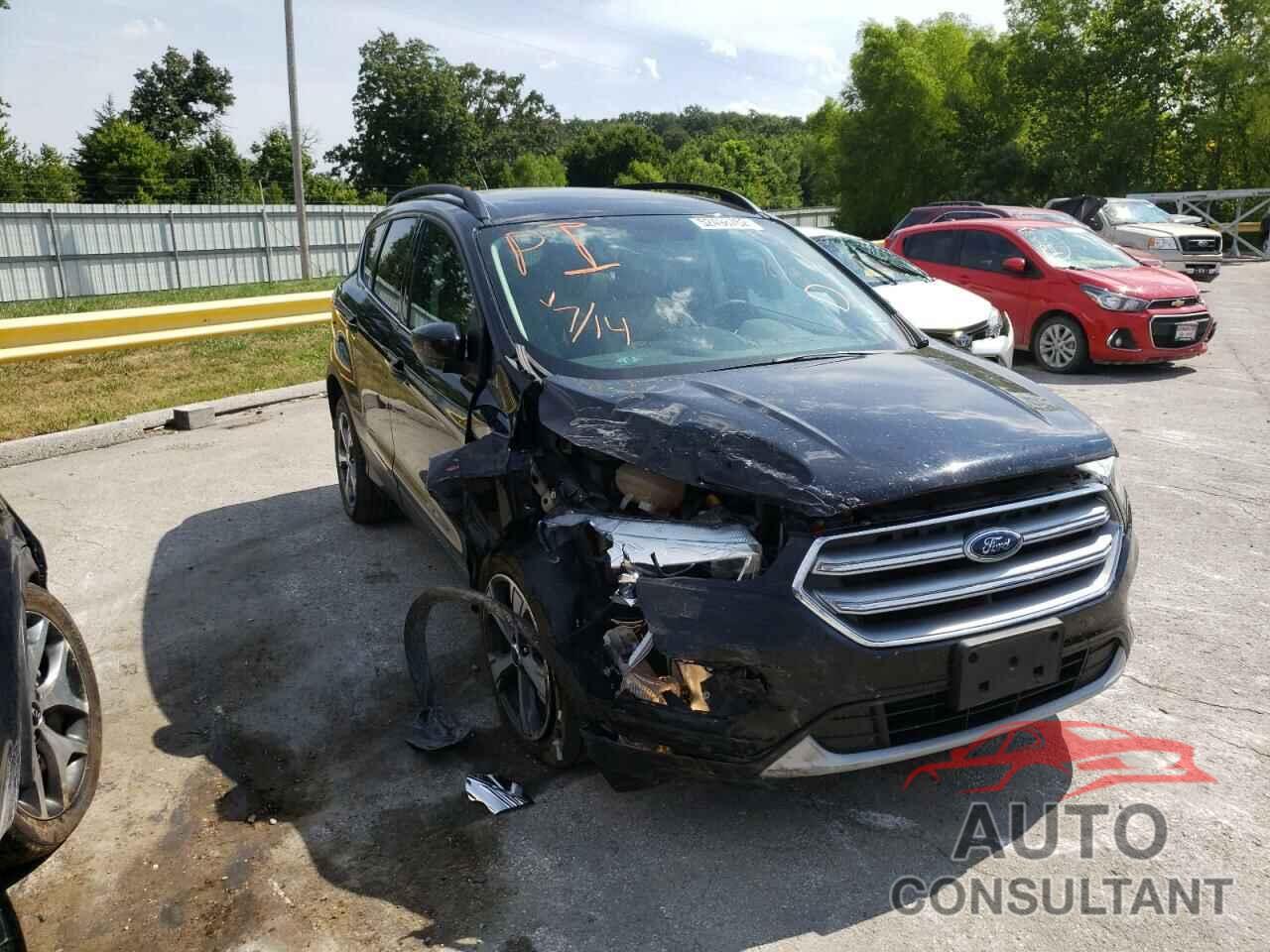 FORD ESCAPE 2017 - 1FMCU9G9XHUA49037