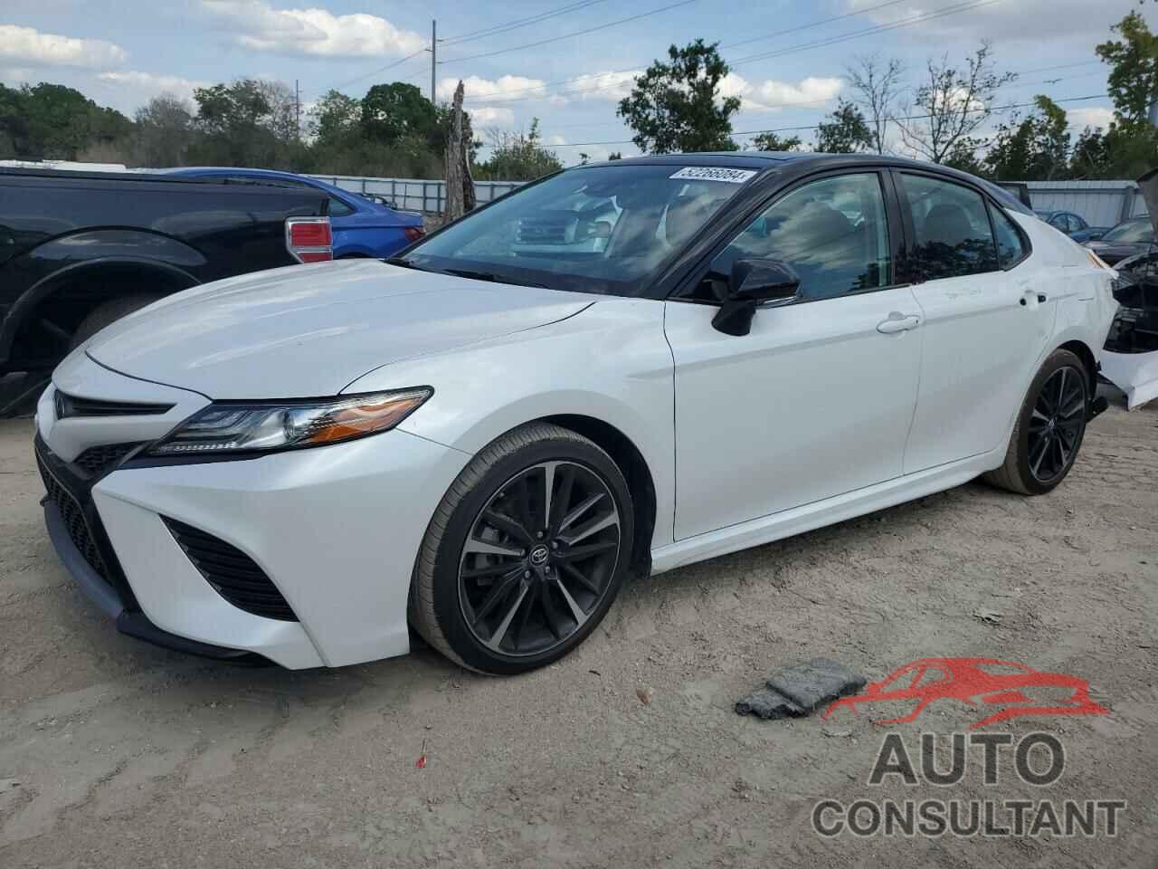 TOYOTA CAMRY 2019 - 4T1B61HK6KU206093