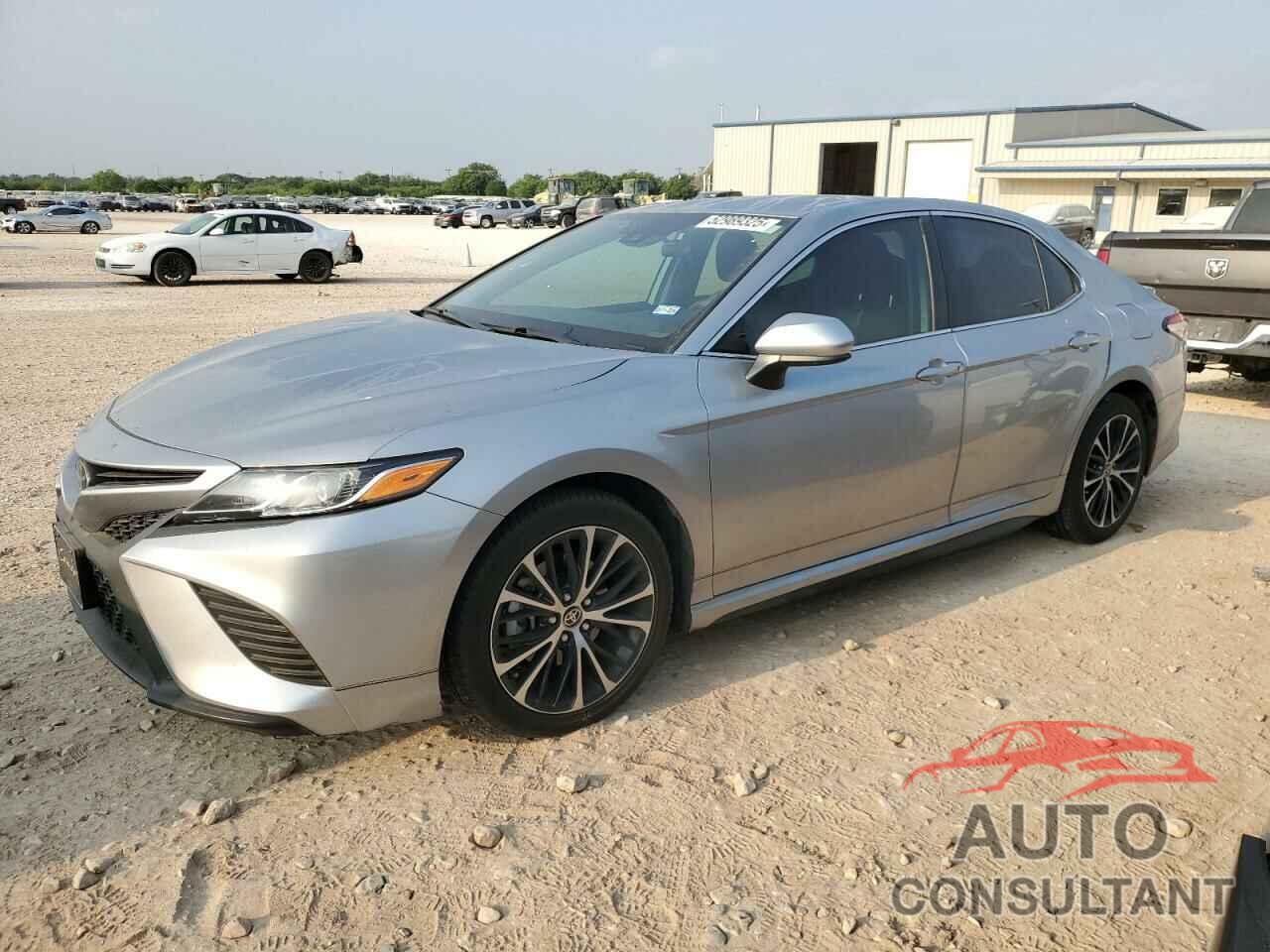 TOYOTA CAMRY 2020 - 4T1G11AK5LU968007