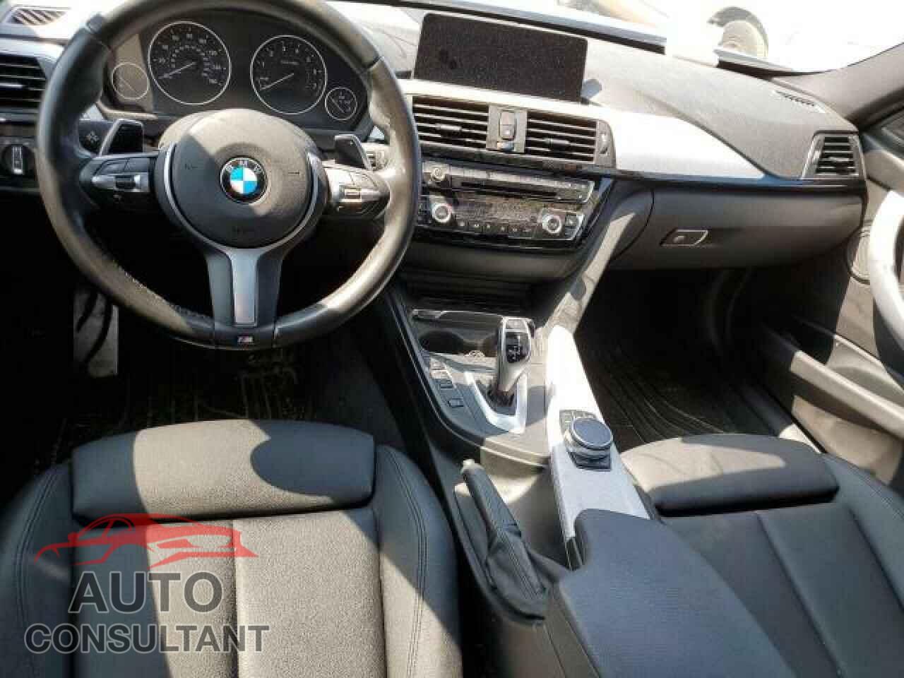 BMW 3 SERIES 2017 - WBA8D9C35HA005246