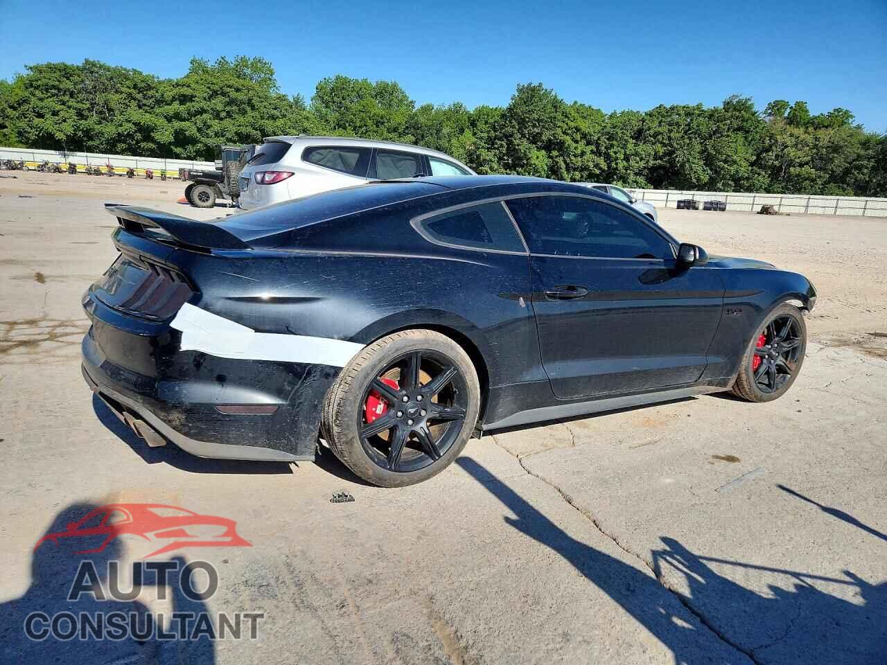 FORD MUSTANG 2019 - 1FA6P8CF9K5205347