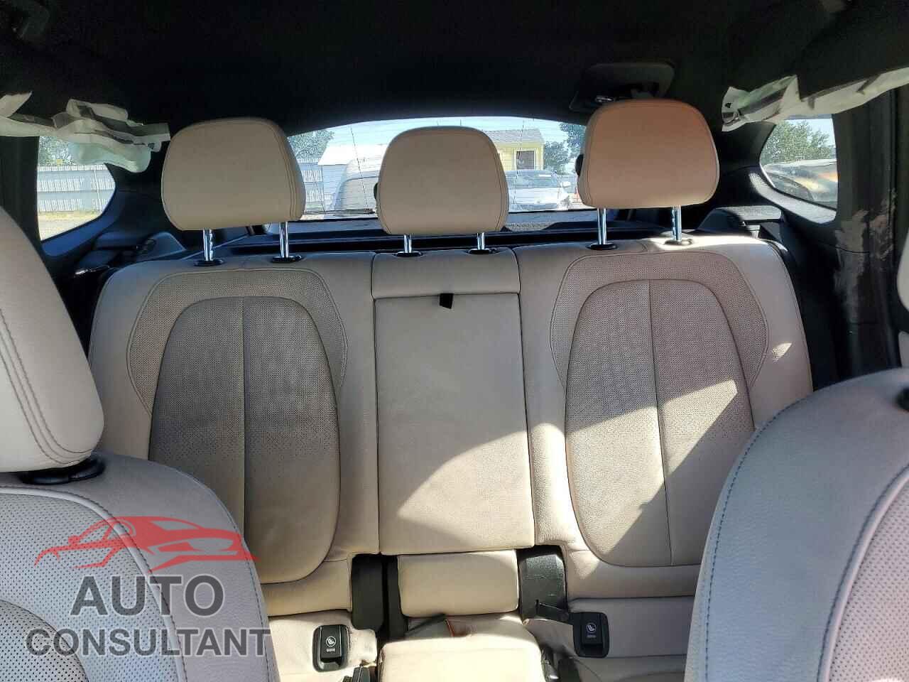 BMW X1 2016 - WBXHT3C34G5F65727