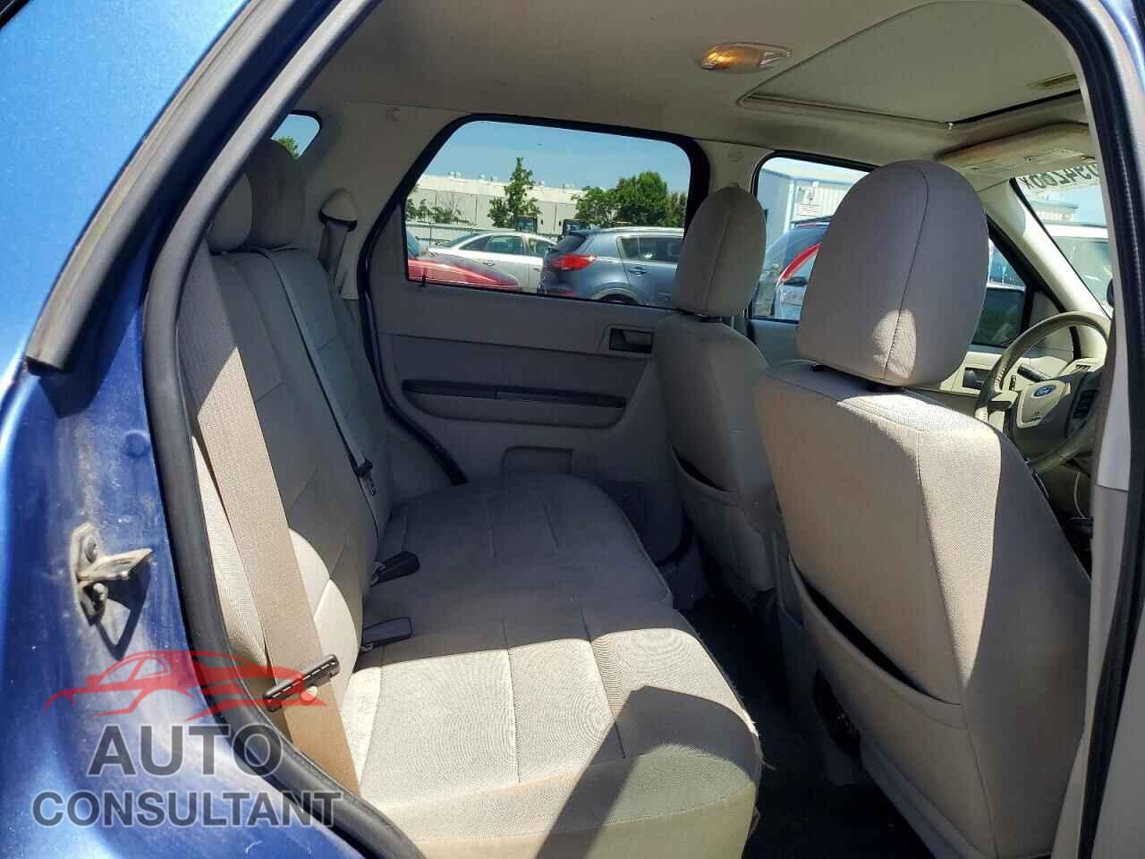 FORD ESCAPE 2010 - 1FMCU0D71AKC14828