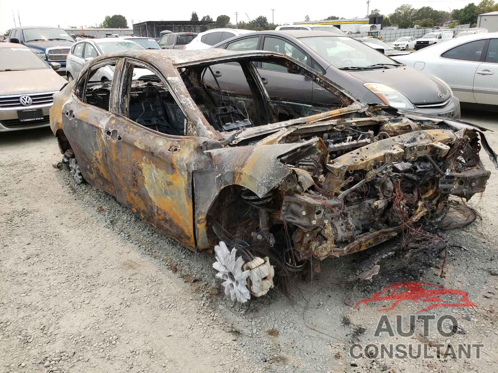 TOYOTA CAMRY 2018 - 4T1B61HK5JU125469