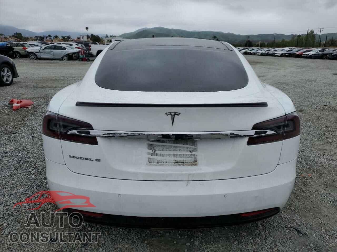 TESLA MODEL S 2016 - 5YJSA1E16GF159310