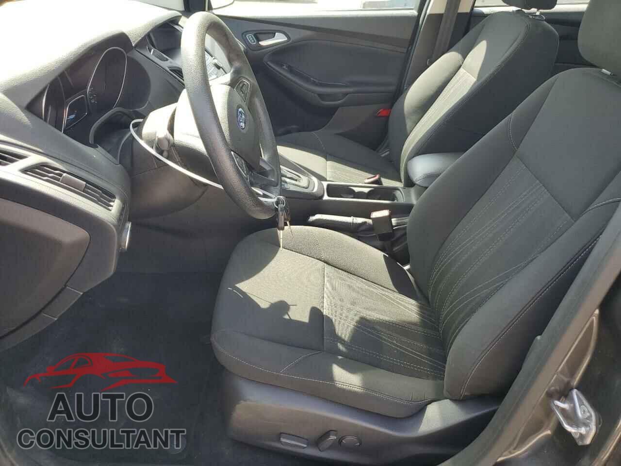 FORD FOCUS 2016 - 1FADP3F25GL212530