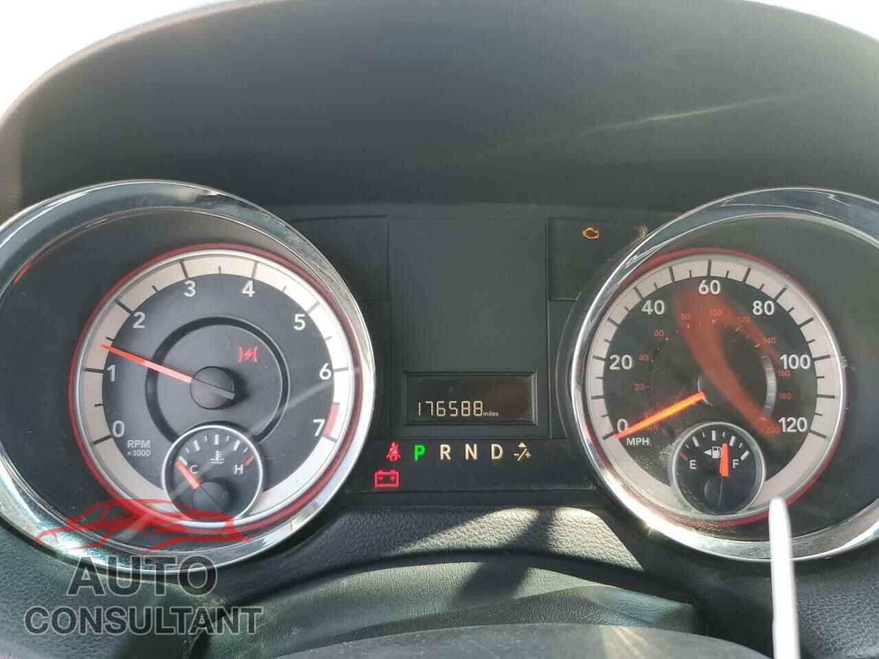 DODGE CARAVAN 2013 - 2C4RDGCG7DR749337